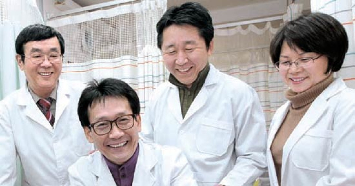 김일성에 침 놓던 탈북 한의사, 이젠..