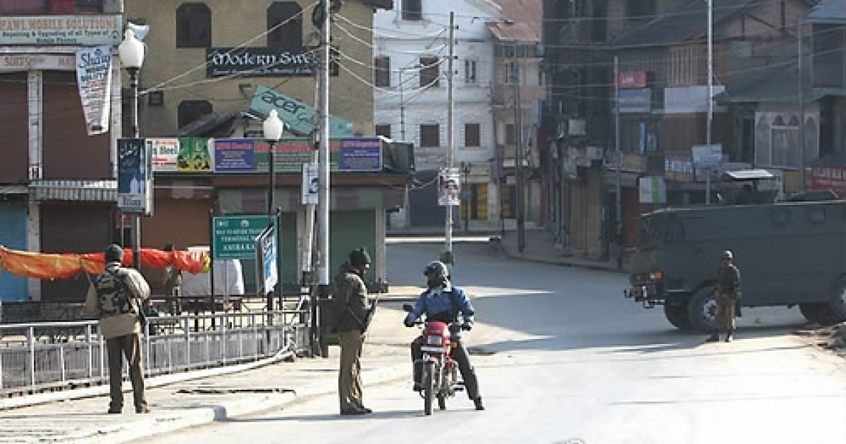 INDIA KASHMIR CURFEW
