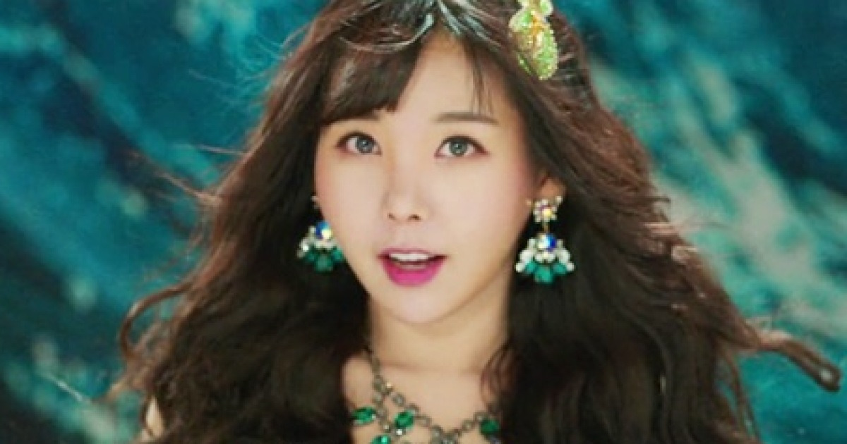 오렌지캬라멜 '까탈레나' Mv속 아찔한 여신 미모.. 