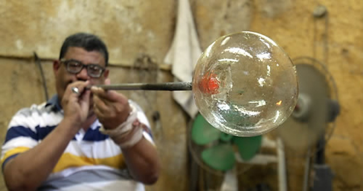 EGYPT GLASS BLOWING