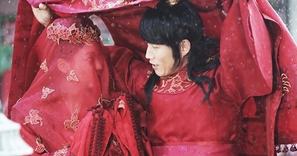 '빛나거나 미치거나' 1회 오연서, 장혁 보쌈해 강제 혼례.. 사극 맞아?