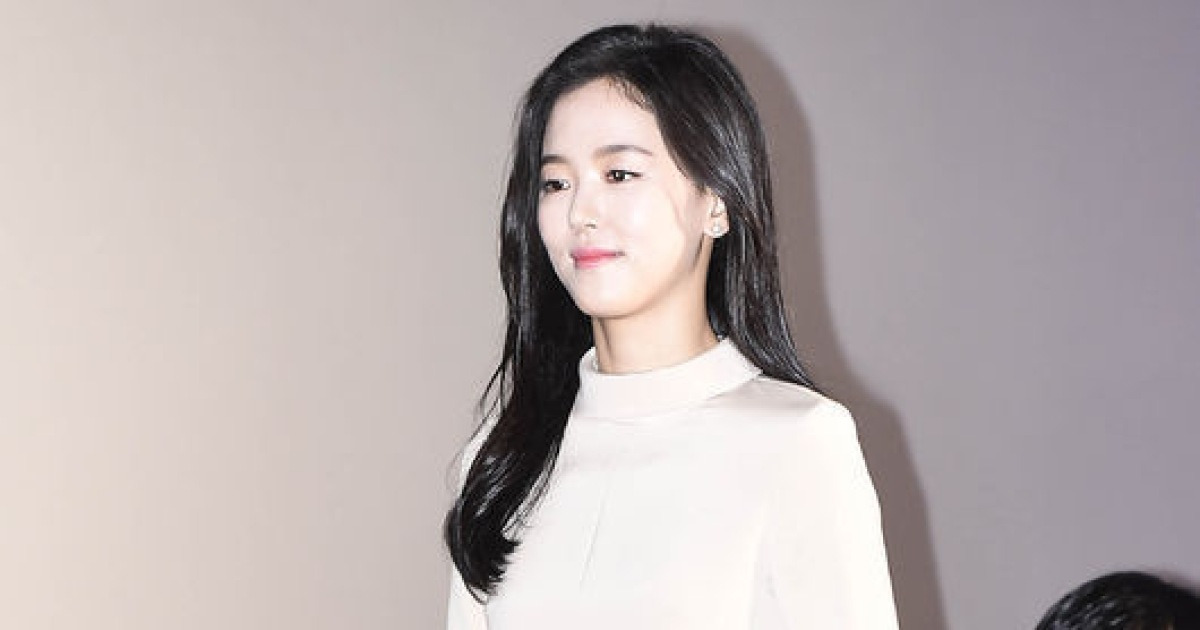 '순수의시대' 강한나 