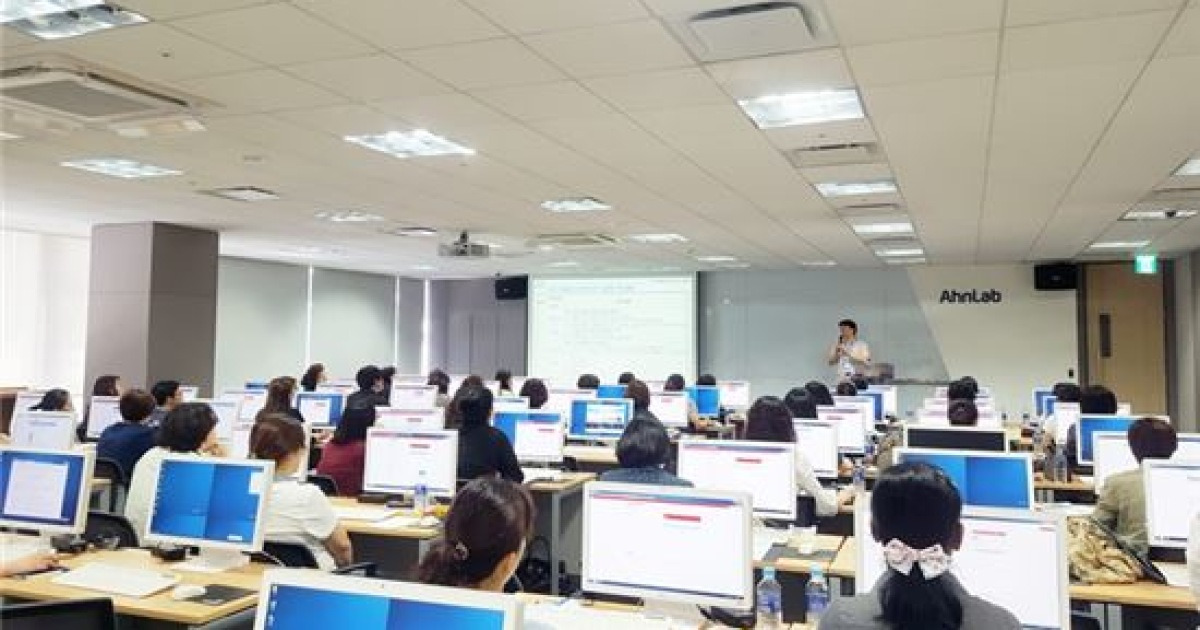 안랩, '경단녀' 위한 무료 SW 코딩 강사 교육 '안랩샘' 개강