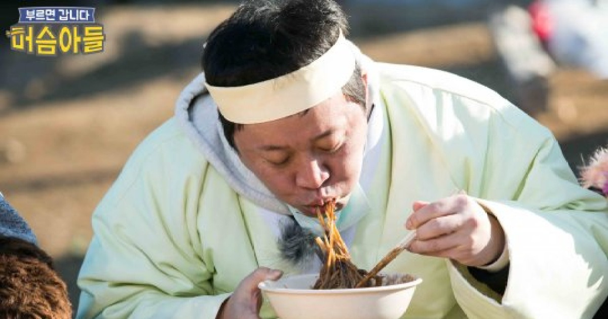 '머슴아들' 정준하, 순식간에 한그릇 뚝딱~ 폭풍 자장면 먹방 '폭소'