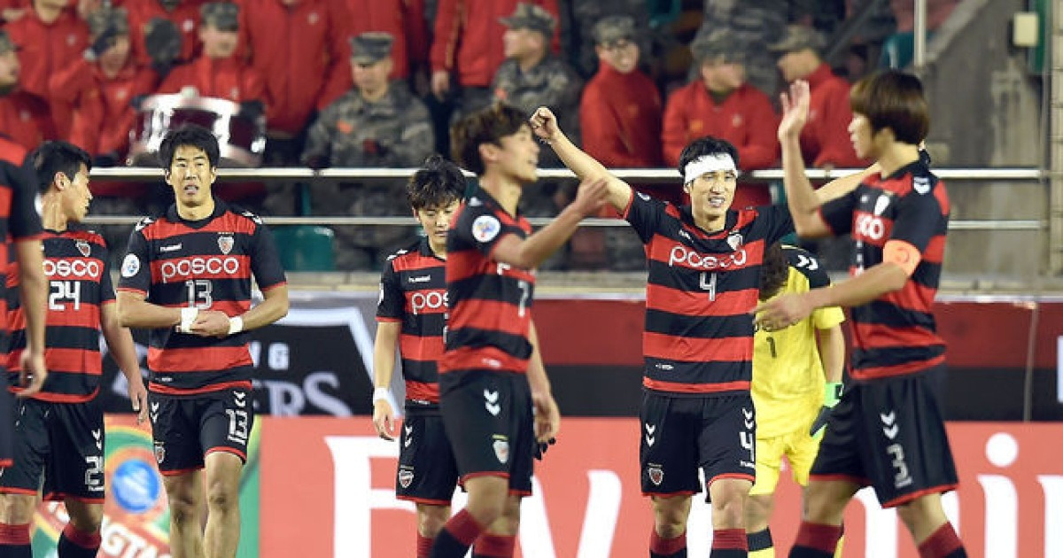 [사진]우라와전 1-0 승리거둔 포항,'기분좋은 승리'