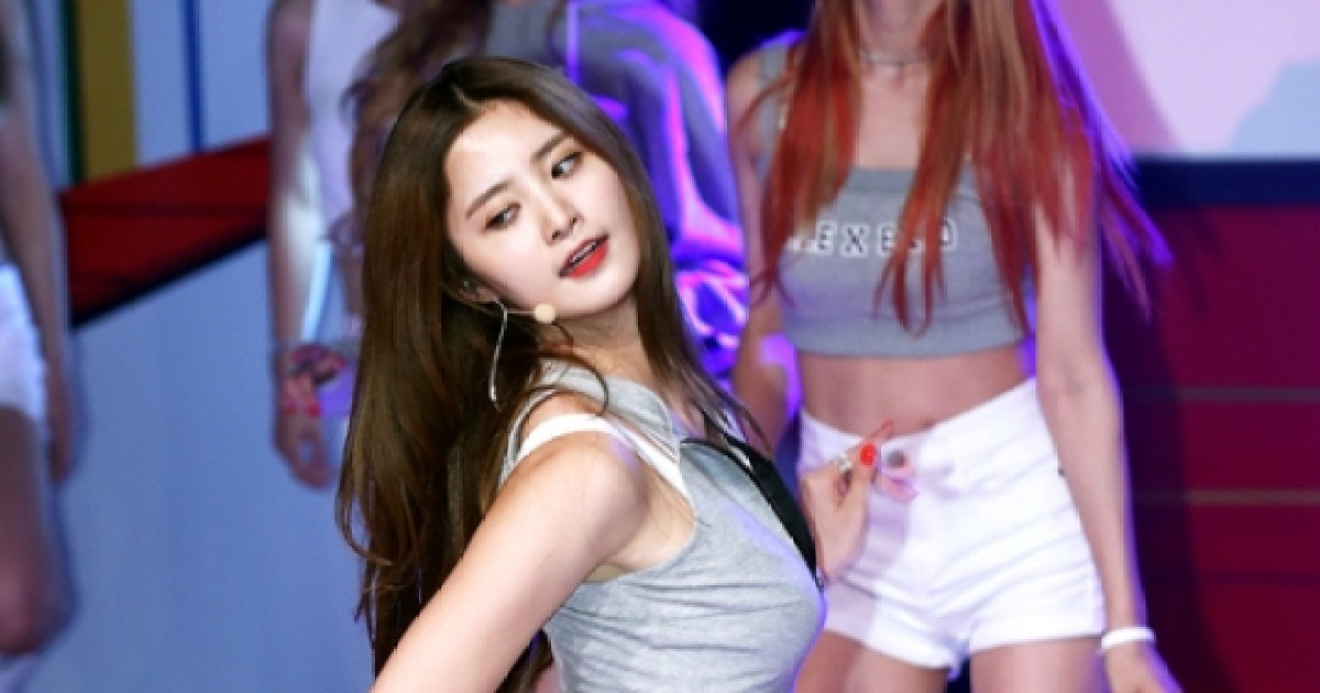 [동아포토]EXID 정화 '애플힙 자랑하는 댄싱머신~'
