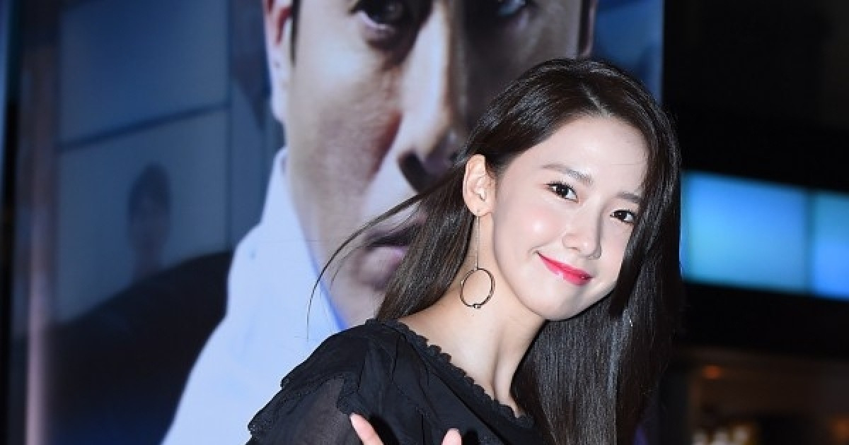 윤아, 감탄이 절로 나오는 실물 미모