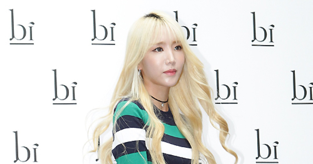 [포토엔]포텐 혜지 '군살 허락치않는 초밀착 의상'