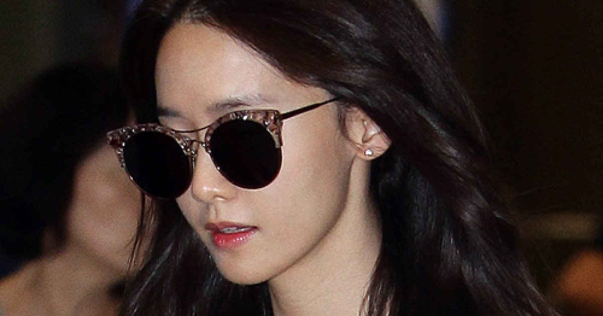[포토엔]윤아 '입국장 밝히는 실물여신~'