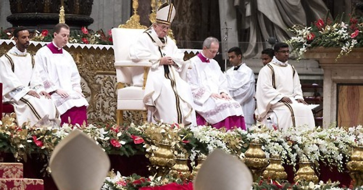 VATICAN MIDNIGHT MASS