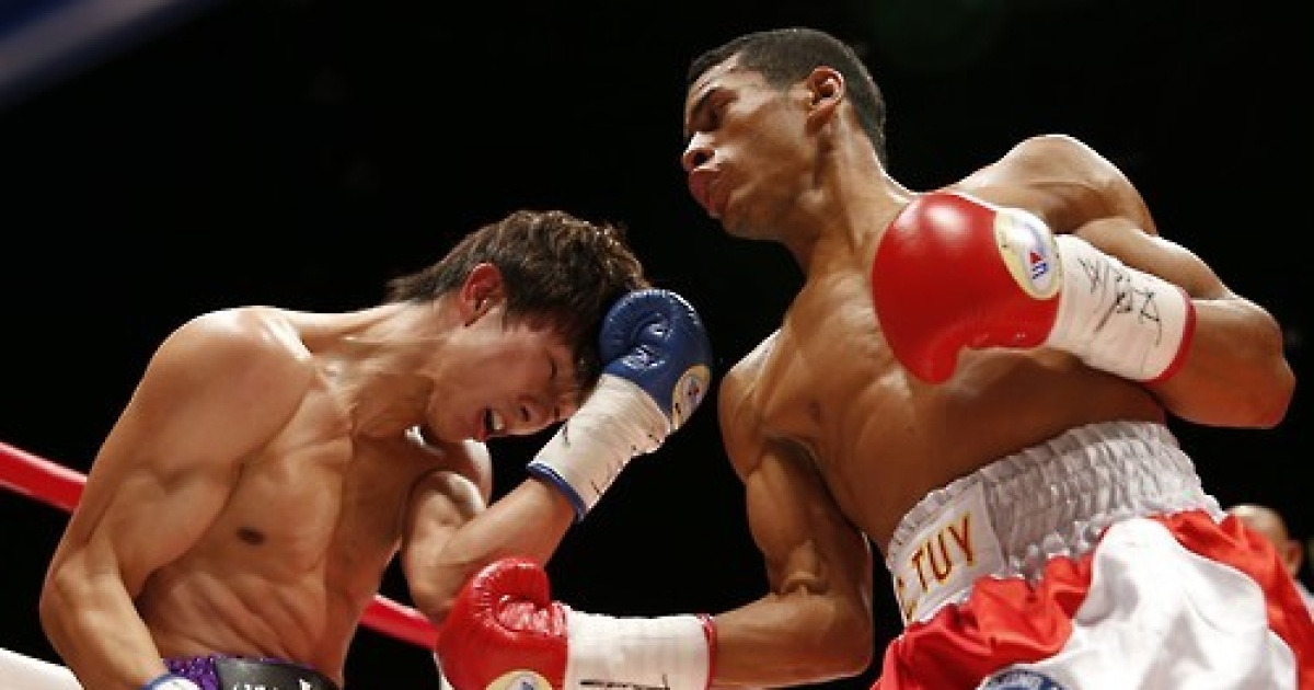Japan Boxing Taguchi Canizales