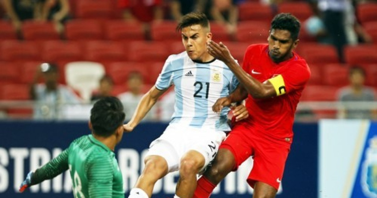 SINGAPORE SOCCER FRIENDLY