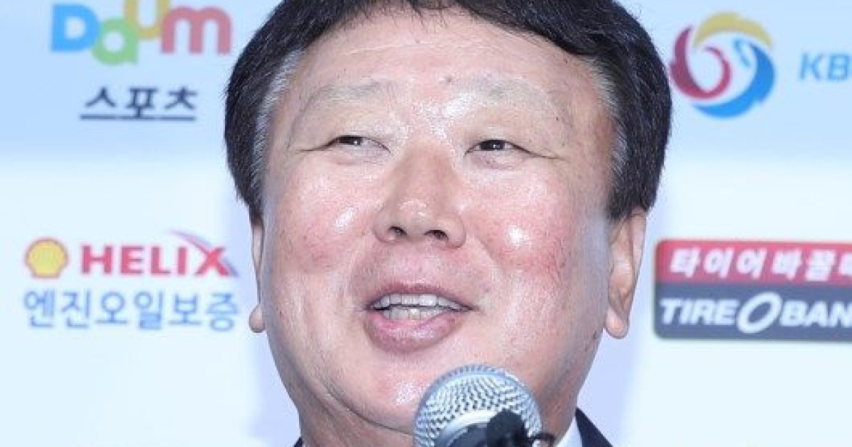 '국보'와 손잡은 한국 야구대표팀, 