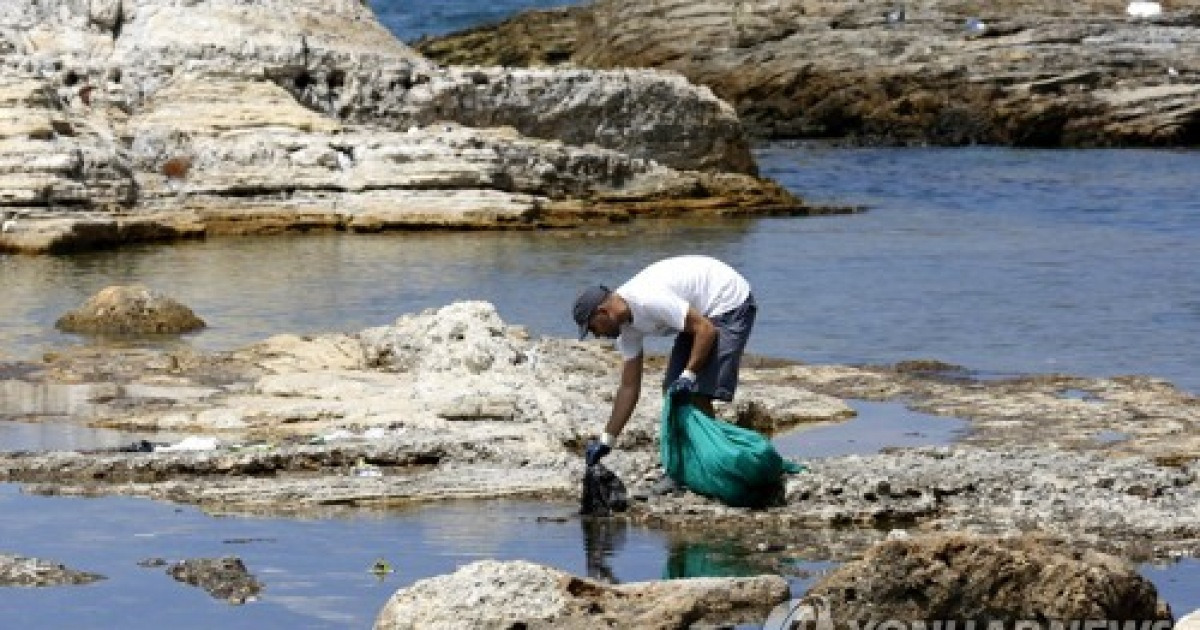LEBANON CAMPAIGN CLEAN THE BEACH