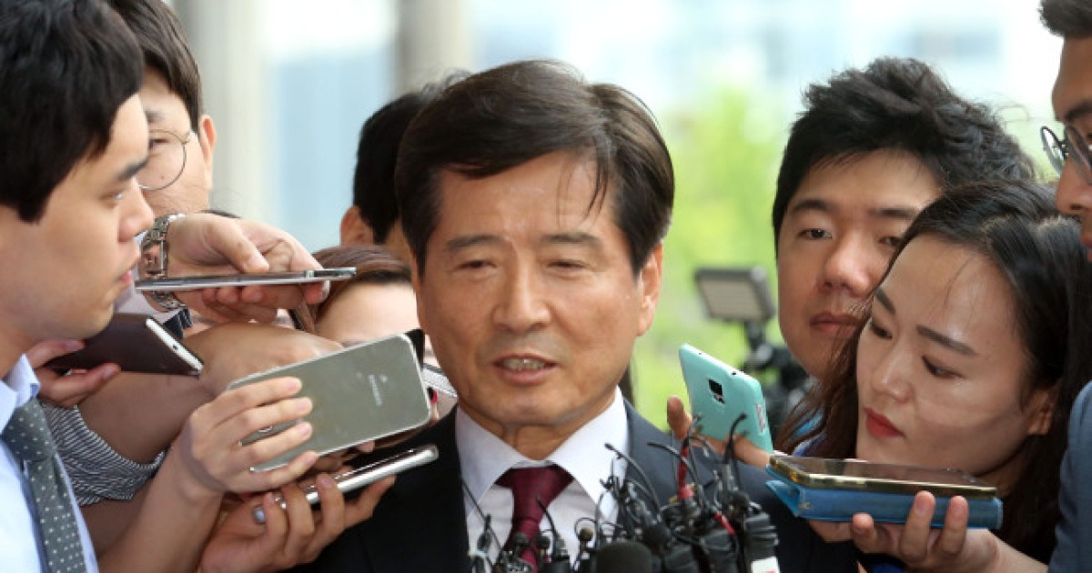 Ex-DSME chief quizzed by prosecution