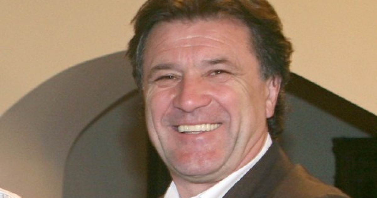 Ukraine Soccer Bosnia Mamic Shot