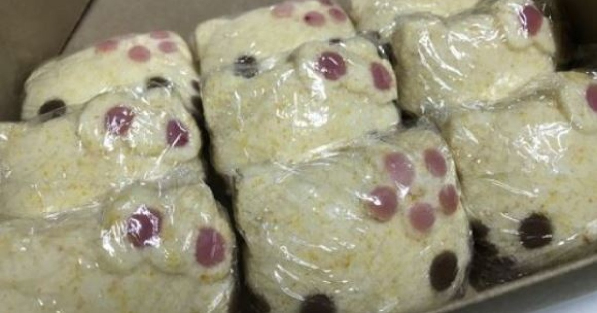 Man suffers cardiac arrest after choking on rice cake