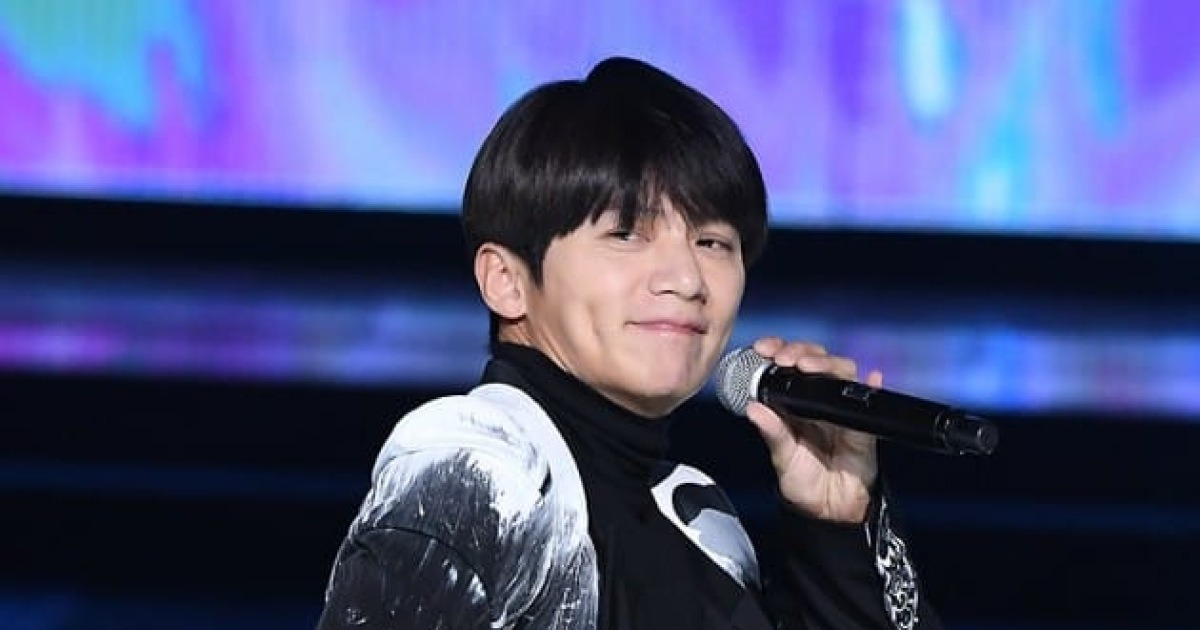 [포토] 젝스키스 이재진, '무대 위에서 즐겁게~' (가온차트뮤직어워즈)