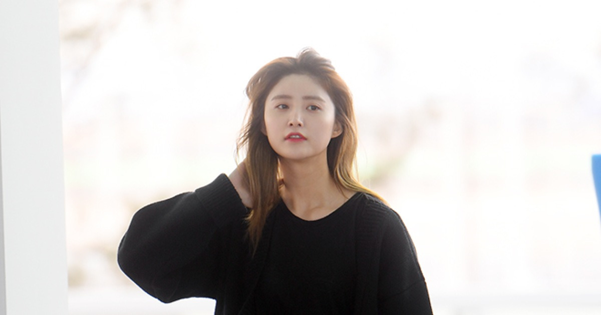 [TD포토] EXID 정화 '올블랙 공항패션'