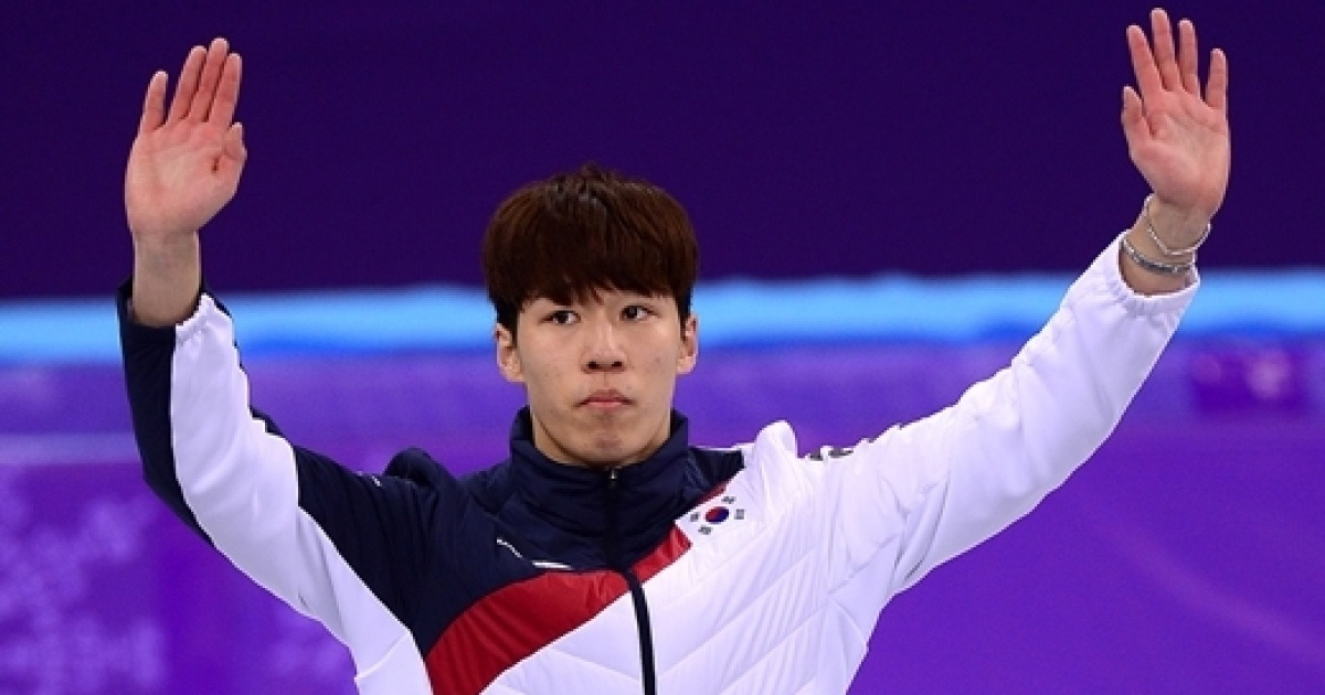 이 대통령, 황대헌 쇼트트랙 은메달 축하 "빙판 승부사 자랑스럽다