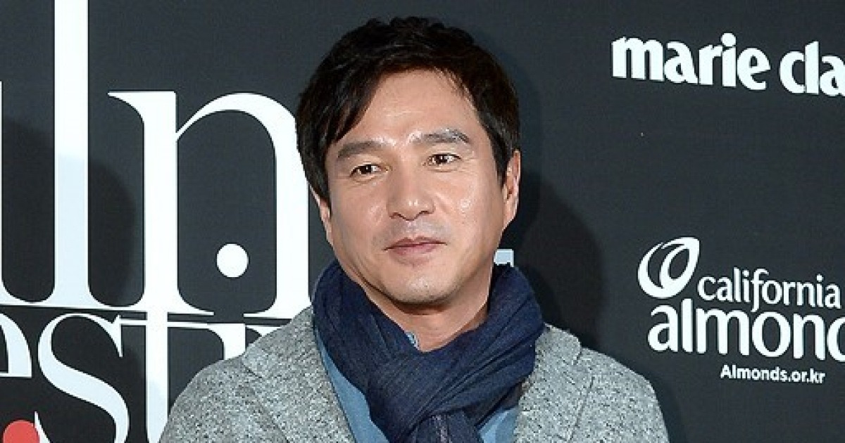최율, 조재현 사진 게재→삭제→SNS 비공개 전환