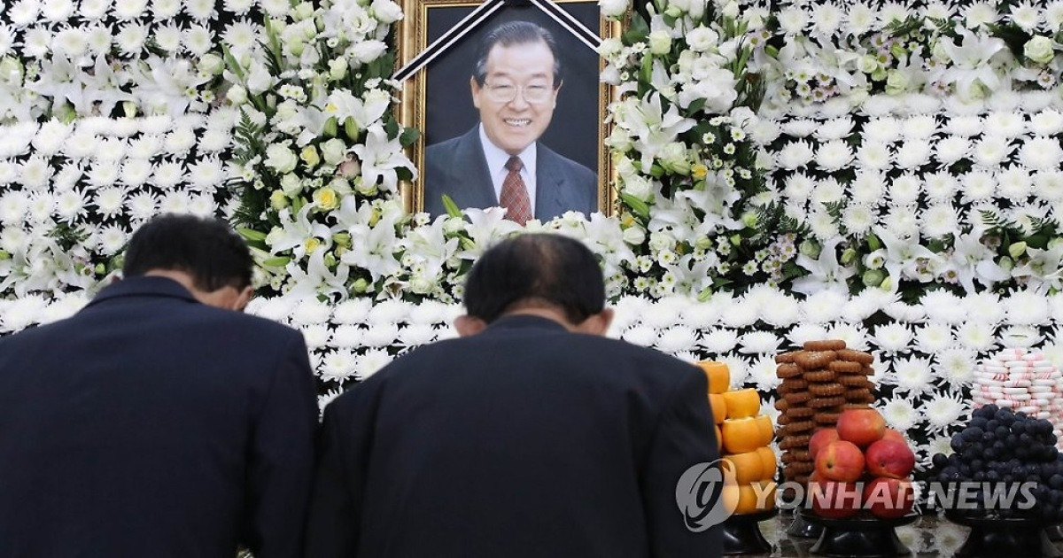 빈소 찾은 조문객들
