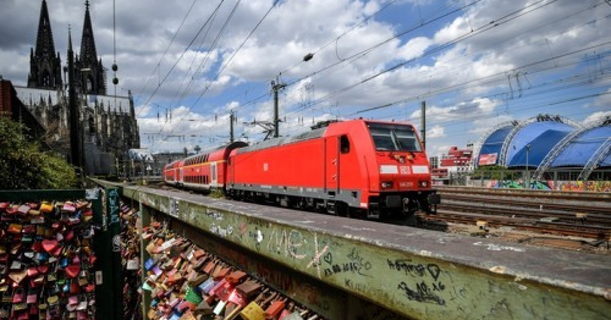 GERMANY LOVE LOCKS FEATURE