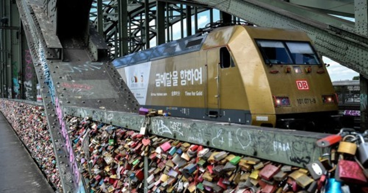 GERMANY LOVE LOCKS FEATURE