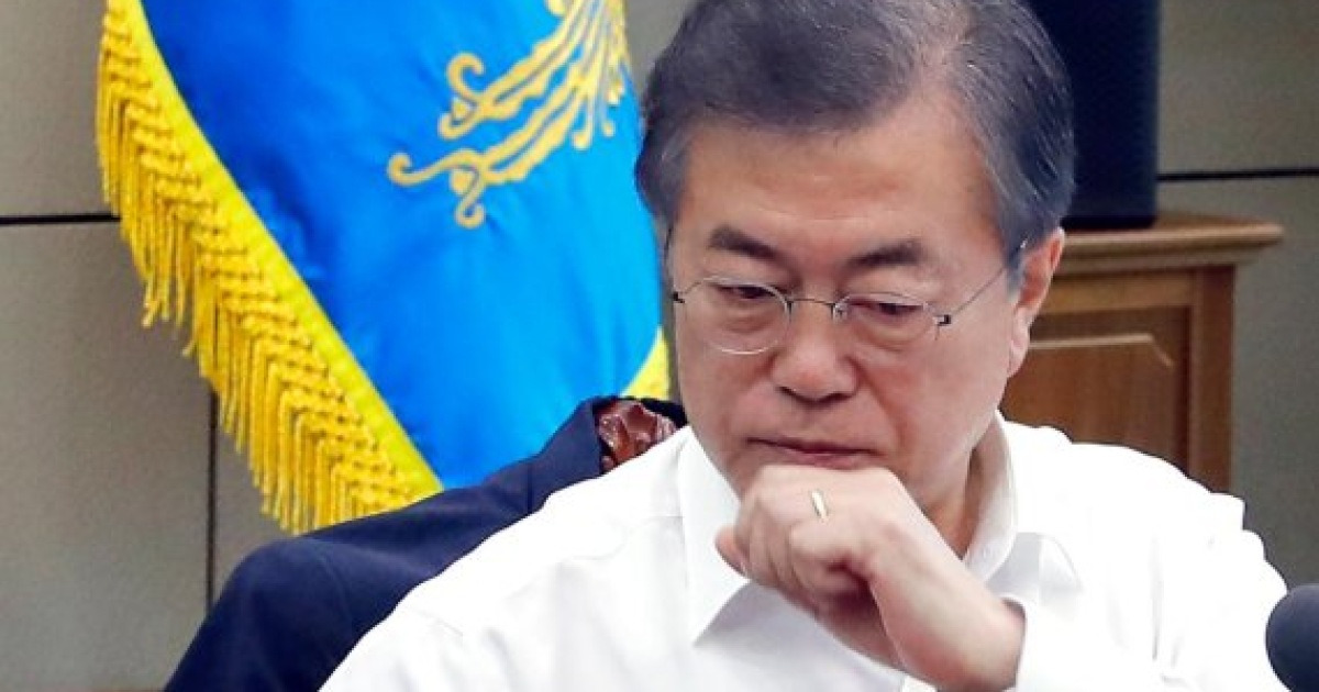 文대통령, 이르면 오늘 오후 '중폭 개각' 단행