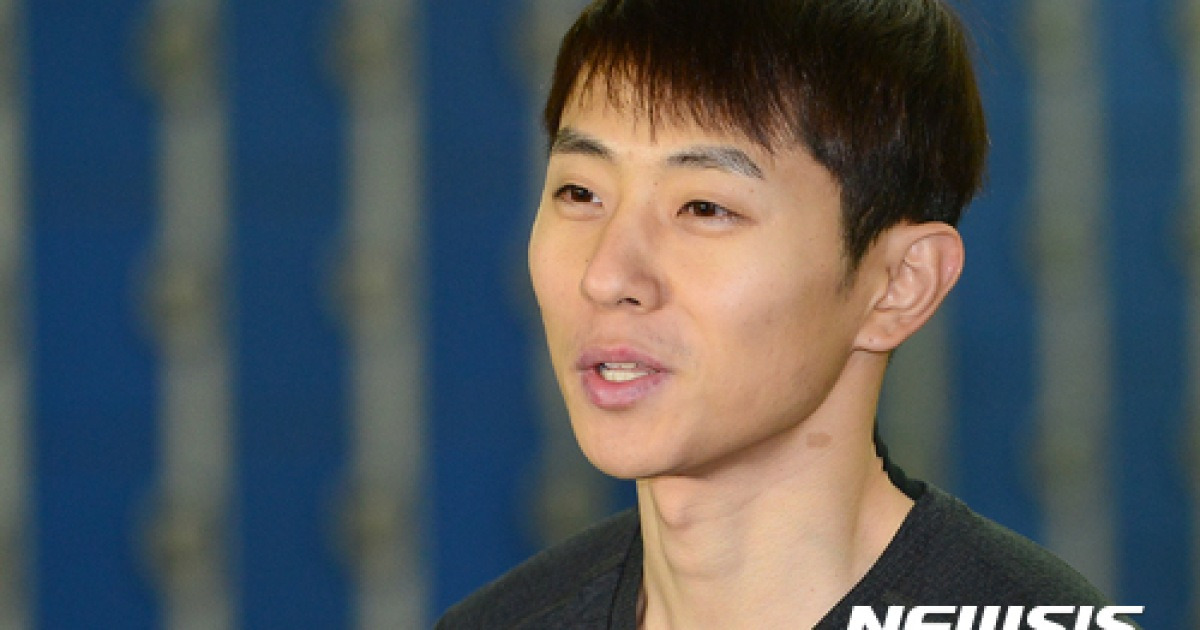 '쇼트트랙 황제' 안현수 은퇴·한국 복귀설..아이 육아 때문?
