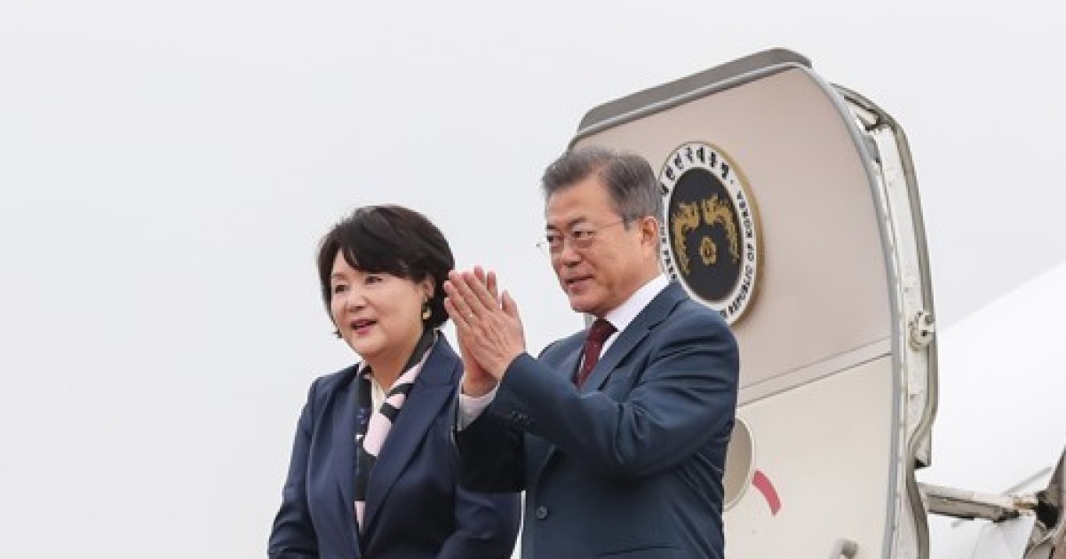 靑 