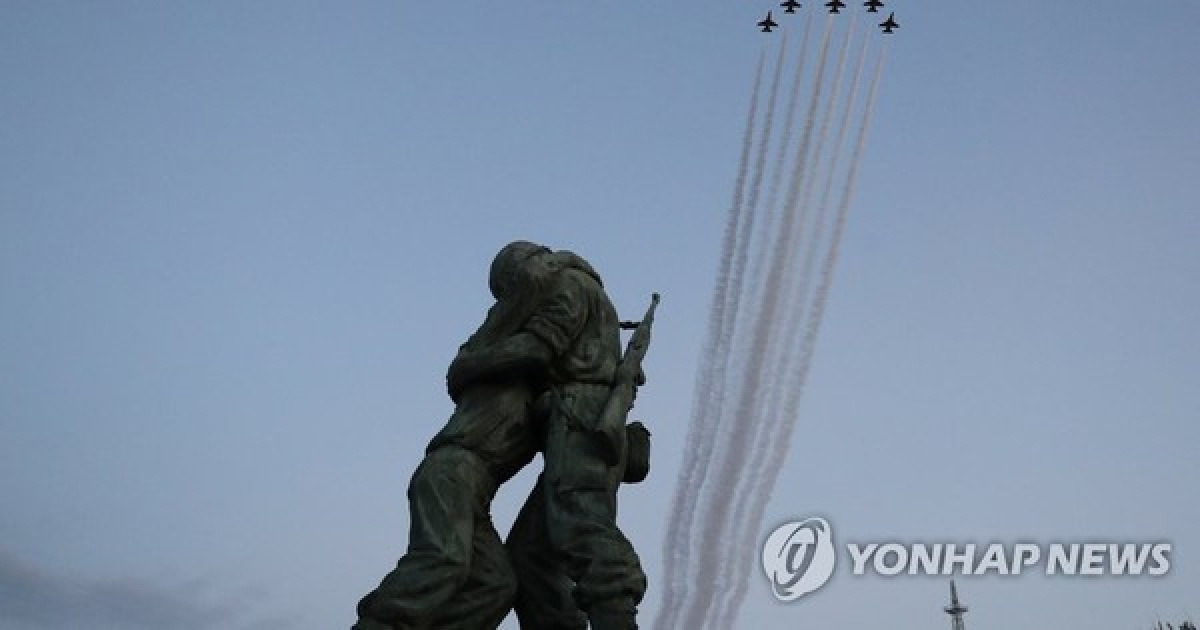 국군의 날, 원래는 공휴일이었다?..공휴일 해제 배경은?