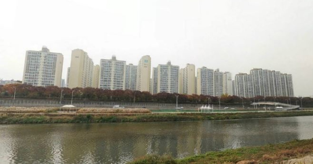 풍부한 학군 수요 자랑하는 동대문구 장안동 '장안래미안2차', 최근 매매돼