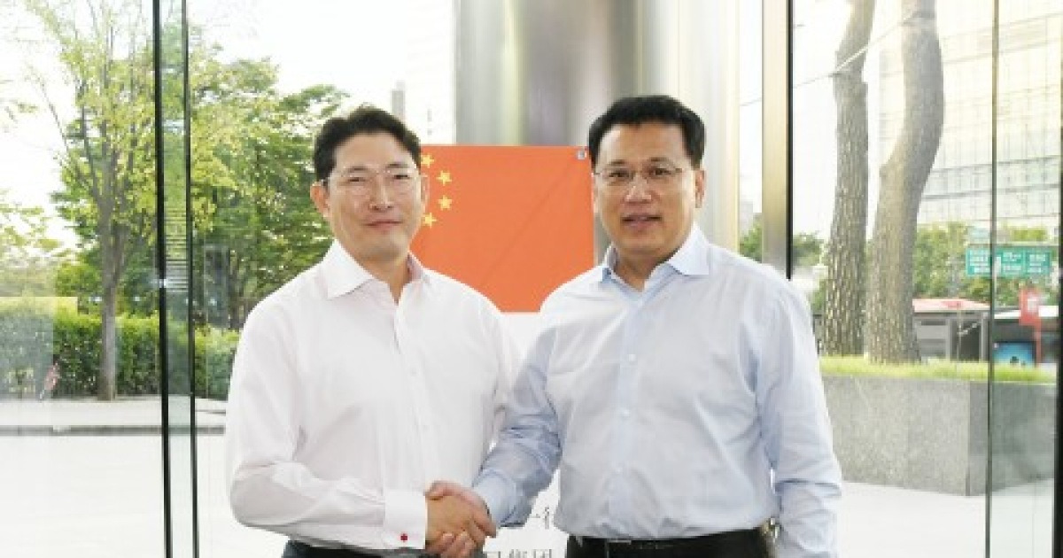 暁星の趙顕俊会長が中国浙江省との友好関係20周年を祝う