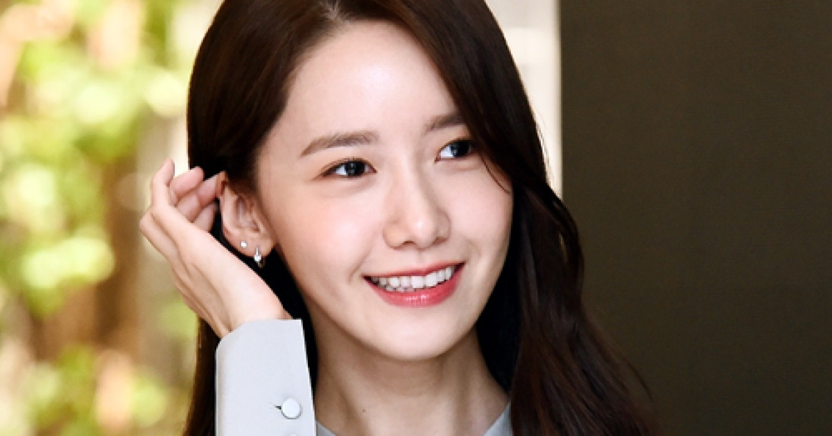[MD포토] 윤아 '실물 미모는 내가 최고'
