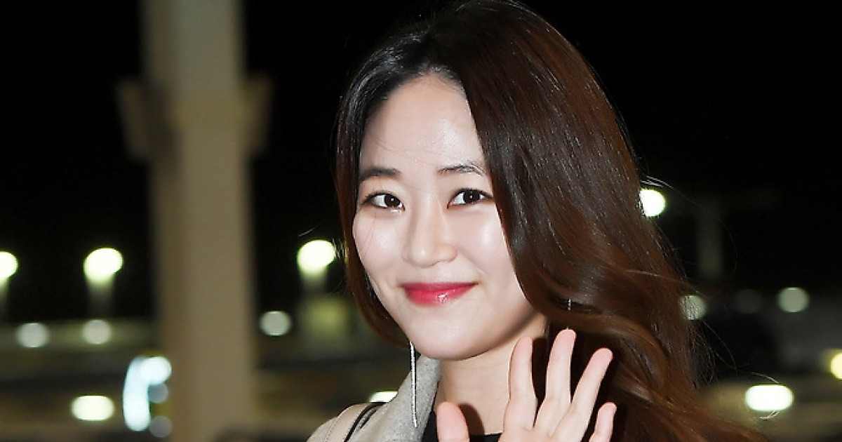 김효진 '화보 촬영 떠나요~'[포토엔HD]