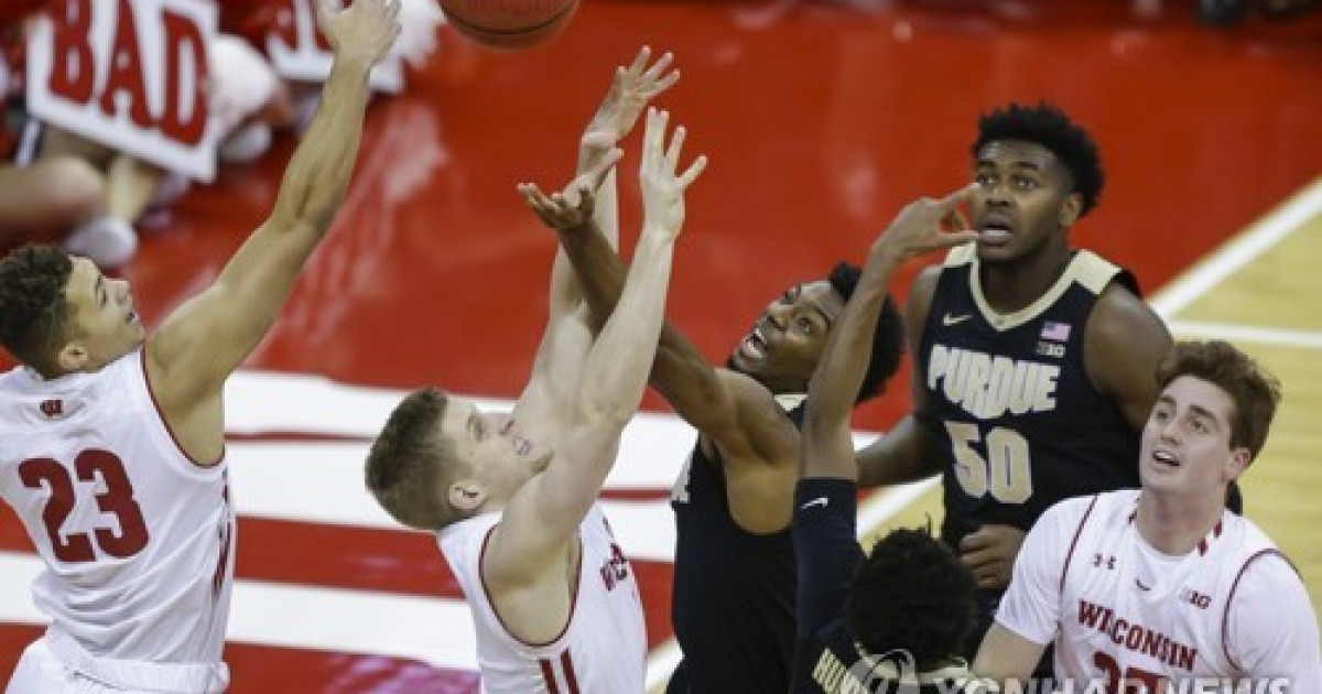 aptopix-purdue-wisconsin-basketball
