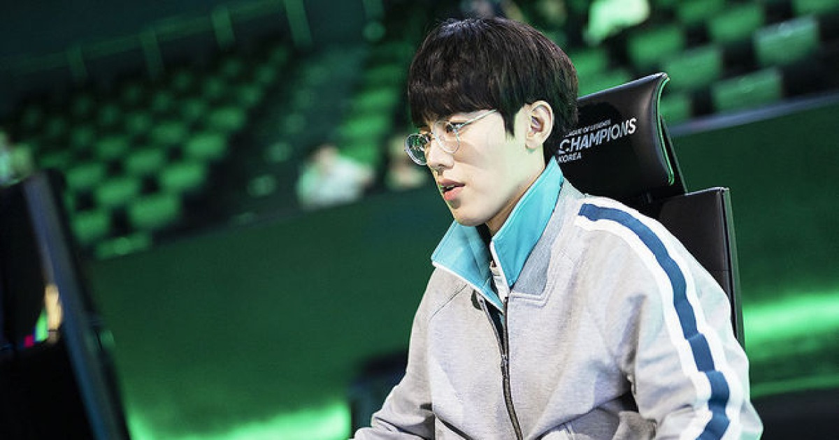 '플레임' 이호종, LCK 복귀 이후 첫 선발..아프리카, 탑 '브룩' 깜짝 미드 기용 [롤챔스]