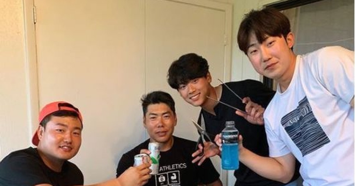 강정호 근황, '손에는 술잔 대신 음료수'
