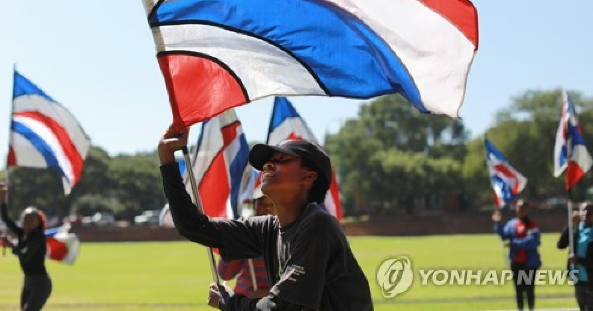 SOUTH AFRICA DRUM MAJORETTES