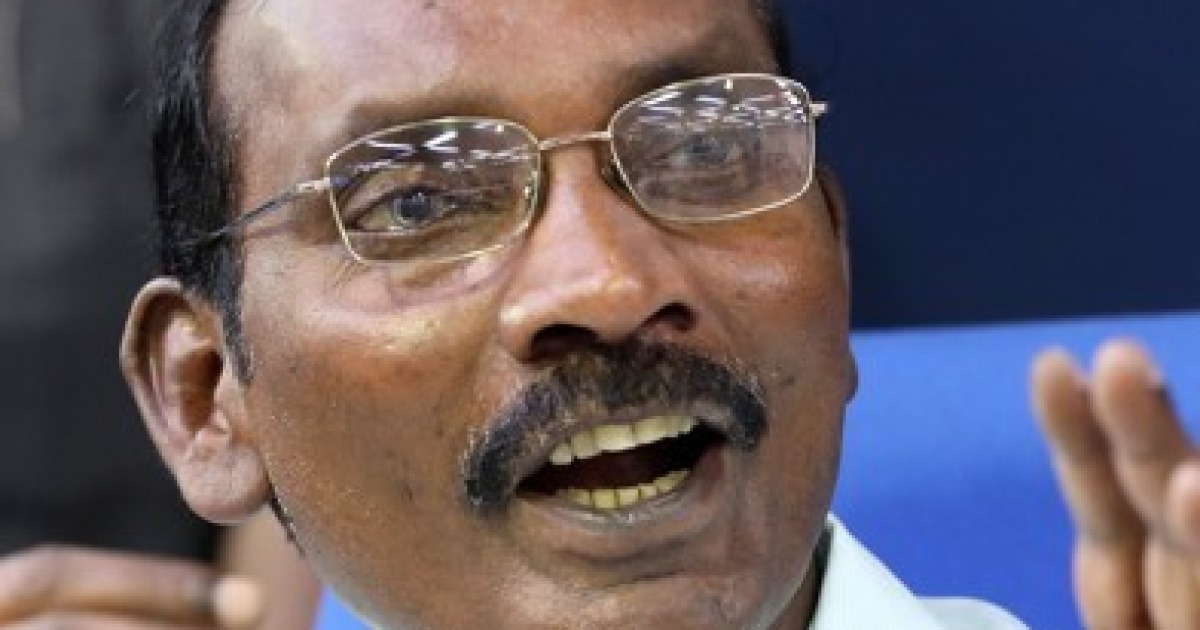 india-announce-to-have-own-space-station