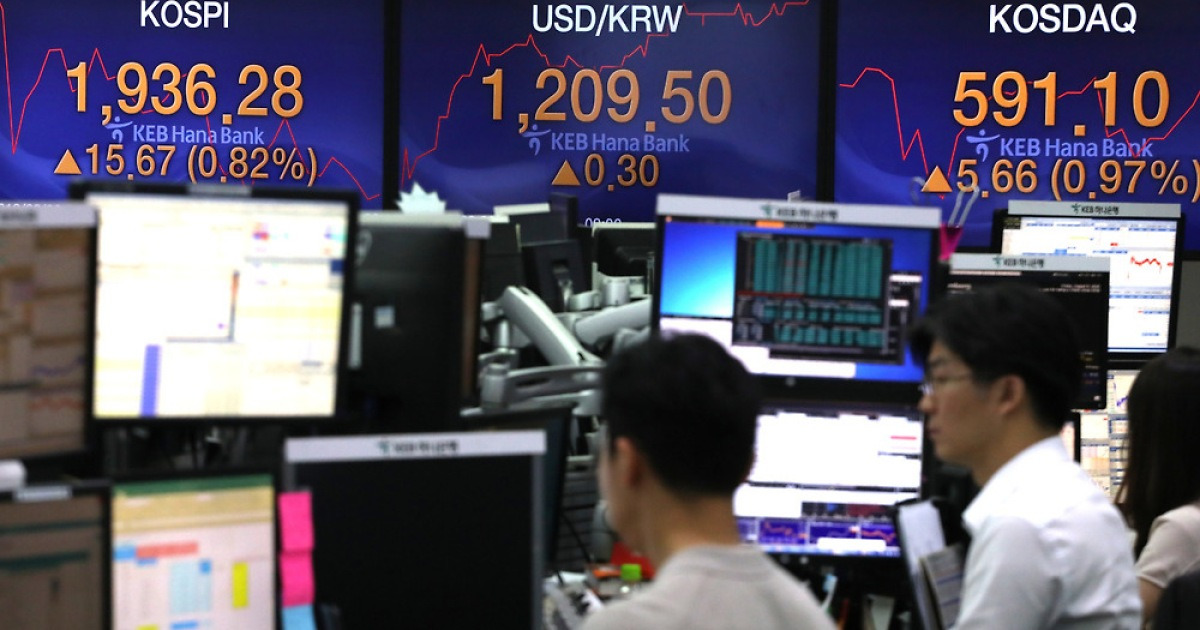 investors-eye-leveraged-inverse-etfs-amid-high-market-volatility