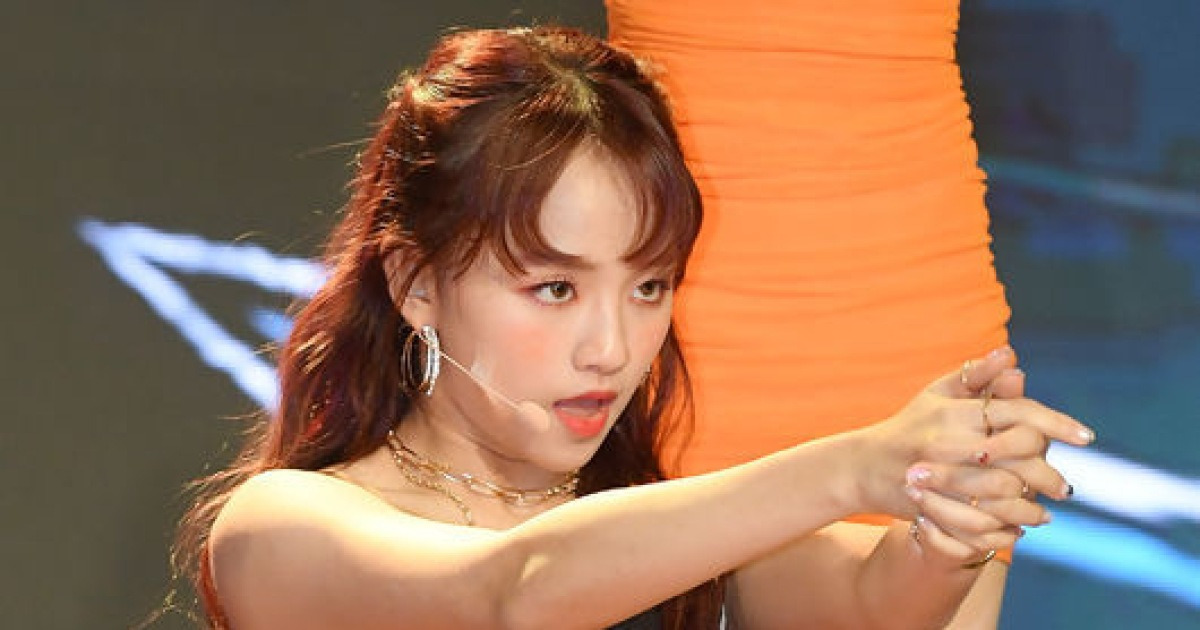 세러데이 아연,'파워 넘치는 무대' [사진]