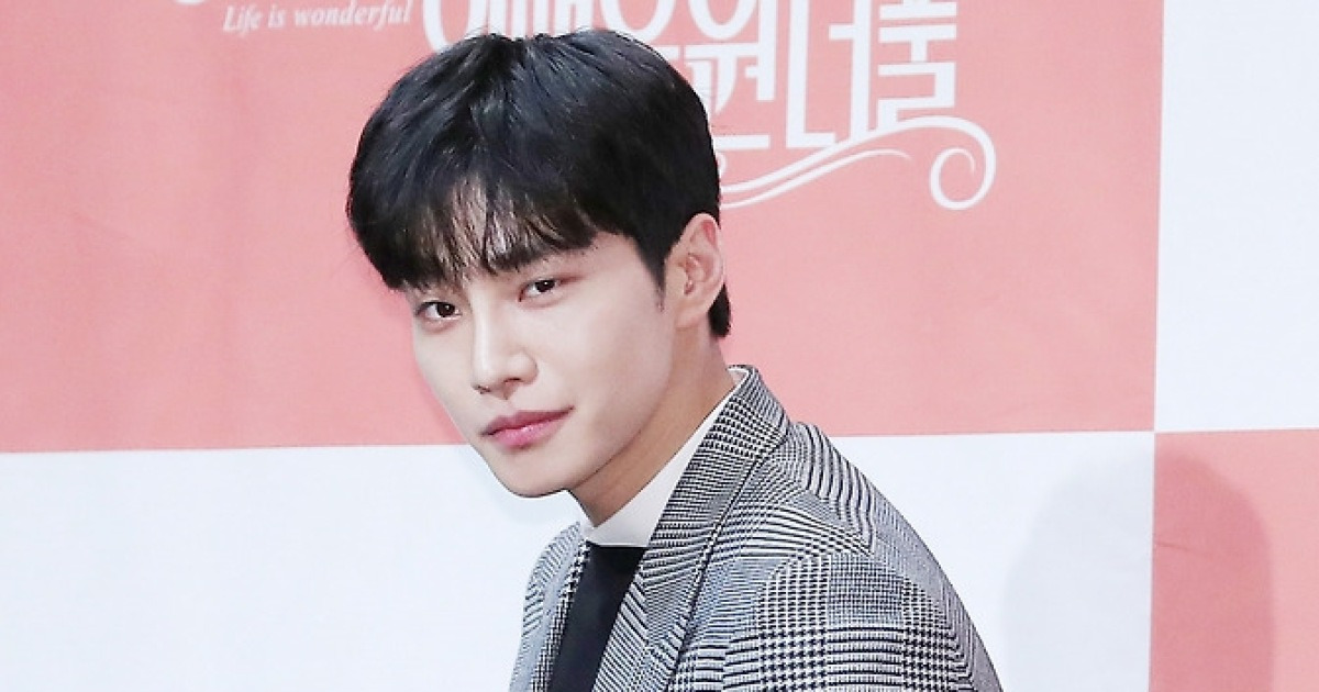 포토]김재영 '건방진 포즈'