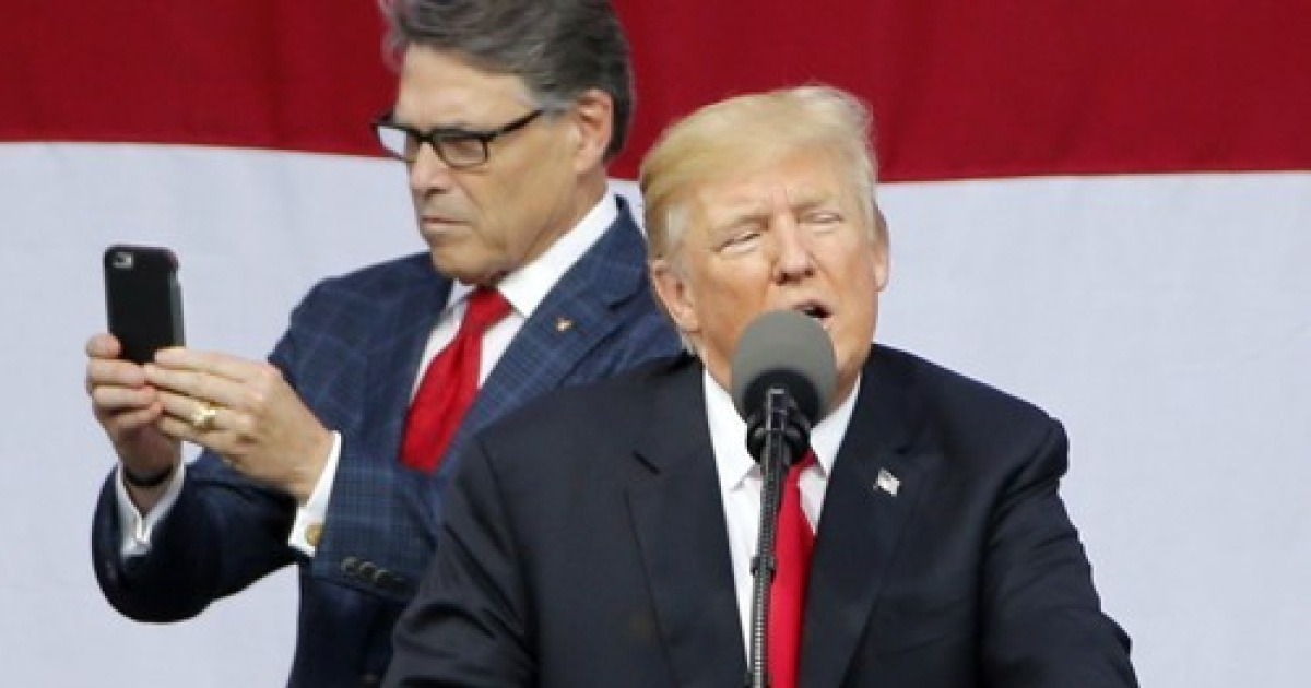 Trump Perry