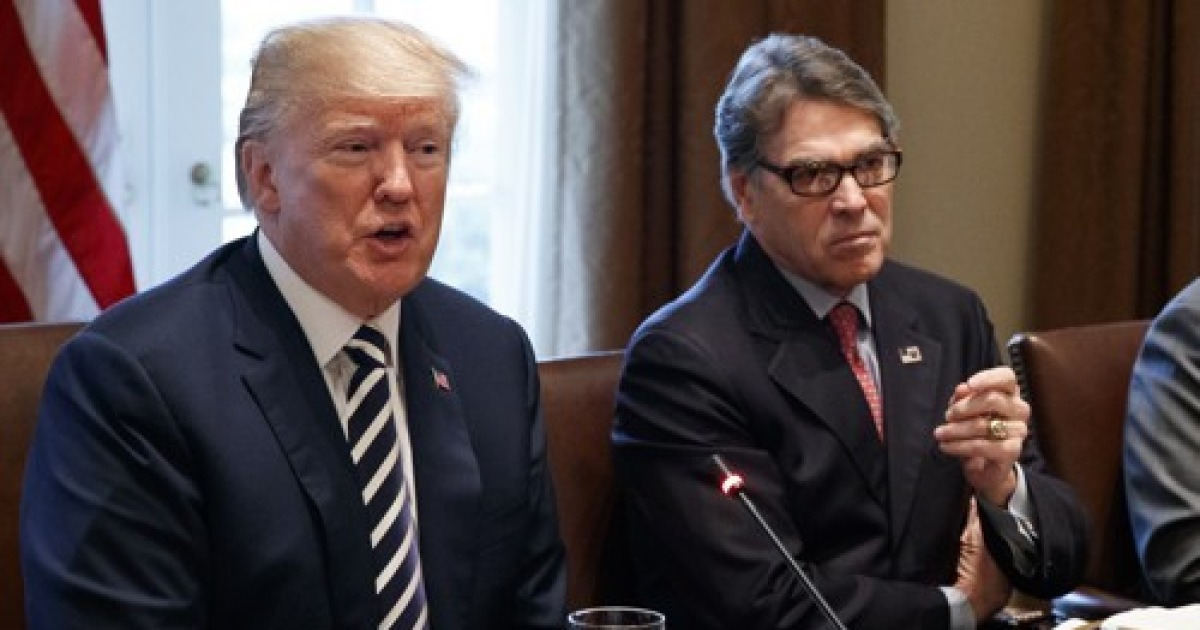 Trump Perry