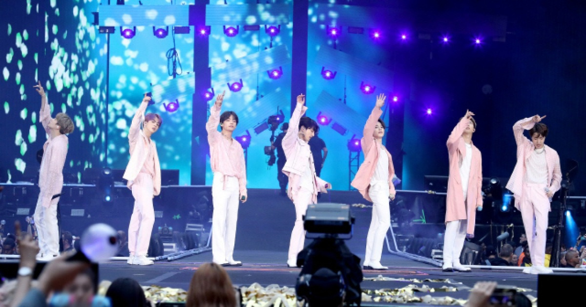 "BTS 공연티켓 대신 사줄게" 수백명으로부터 5억원 