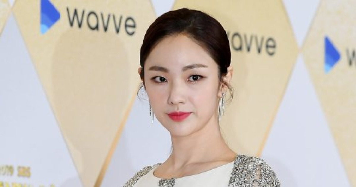 [TEN PHOTO] 박아인 '심장에 안좋은 예쁨'