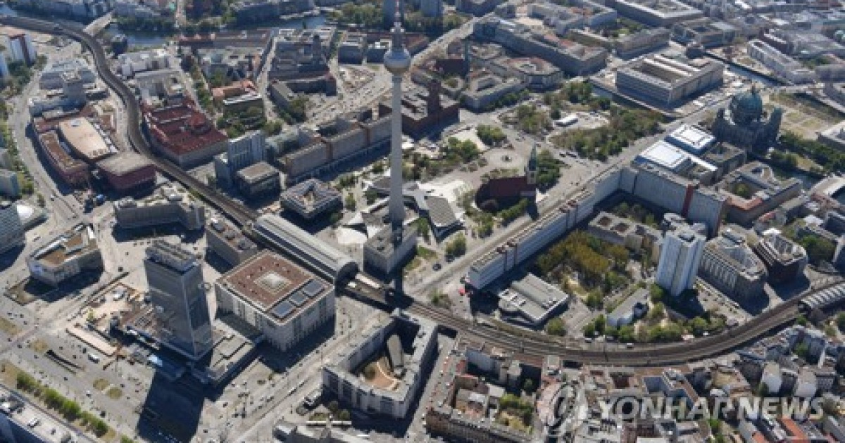 germany-photo-set-berlin-aerials-pandemic-coronavirus-covid19