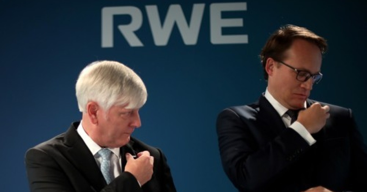 (FILE) GERMANY ENERGY RWE